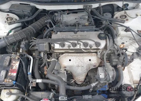 2001 Honda Accord 2.3 Lx z USA, uszkodzony, nr VIN 1HGCG56441A145197